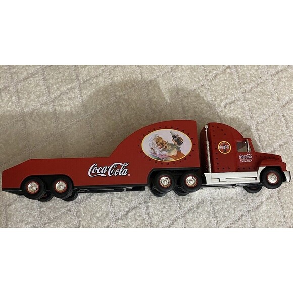 Coca Cola 2000 Holiday Helicopter Carrier/ 1962 Replica Helicopter  Box Included - Picture 13 of 16